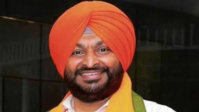 केंद्रीय रेल राज्य मंत्री रवनीत सिंह बिट्टू ने दिया इस्तीफा, पार्टी नेतृत्व से लुधियाना से टिकट की मांग, सीएम फेस बनने की अभी से तैयारी!